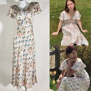Doen Floral Midi Dress in Cream and Blue